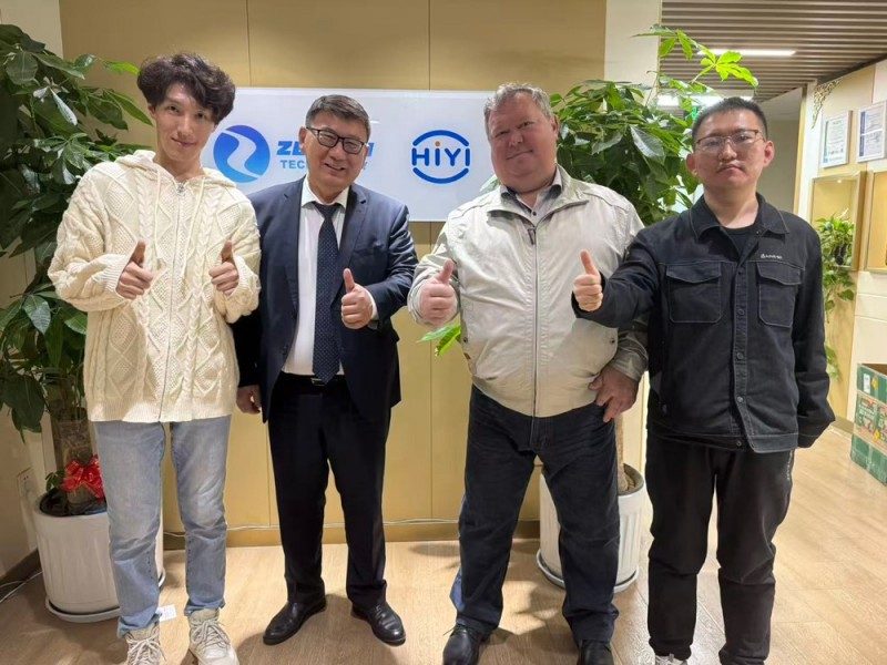 Kazakstanska kunder expanderade till den centralasiatiska marknaden och besökte Zetron Technology för att utforska en ny framtid för gassäkerhet