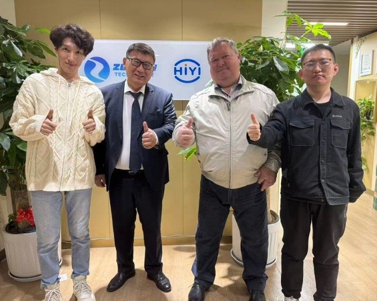 Kazakstanska kunder expanderade till den centralasiatiska marknaden och besökte Zetron Technology för att utforska en ny framtid för gassäkerhet